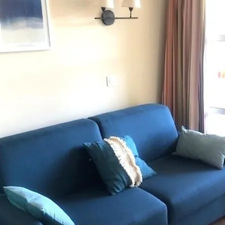 Apartment 4 Pers Avec Terrasse Et Piscine A Saint-raphael - Fr-1-504-665